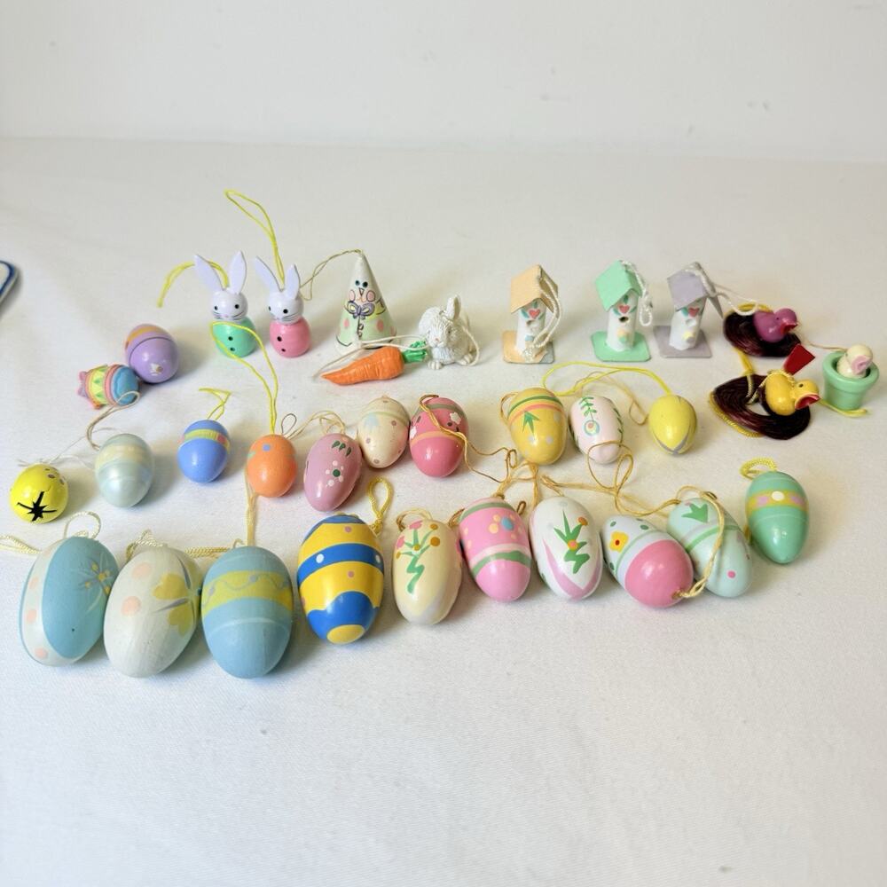 Vtg Easter Egg Ornaments Painted Folk Art Decor Lot Of 33